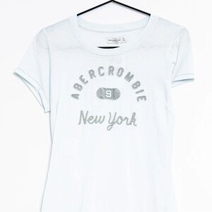 Abercrombie & Fitch T-shirt